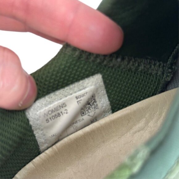 Saucony Switchback Trail Running Shoes Womens Size 9 Pine Fuchsia S105812 Run - Picture 8 of 9